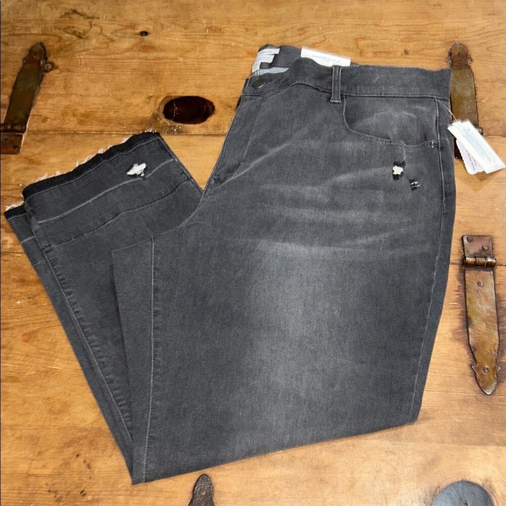 Woman’s Westbound Distressed Gray Jeans Size 22w